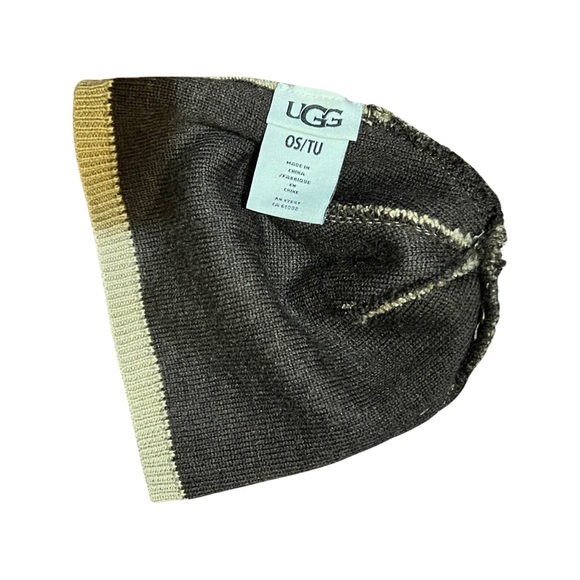 Brand new without tags UGG baby beanie - Picture 4 of 7